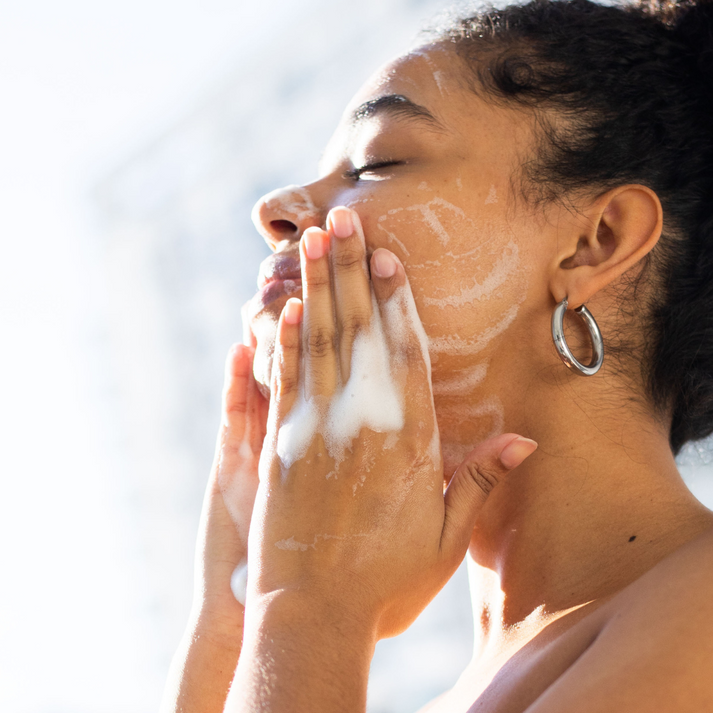 Renewal Glow Cleansing Foam 150ml Gentle Brightening Face Wash with Mandelic Acid